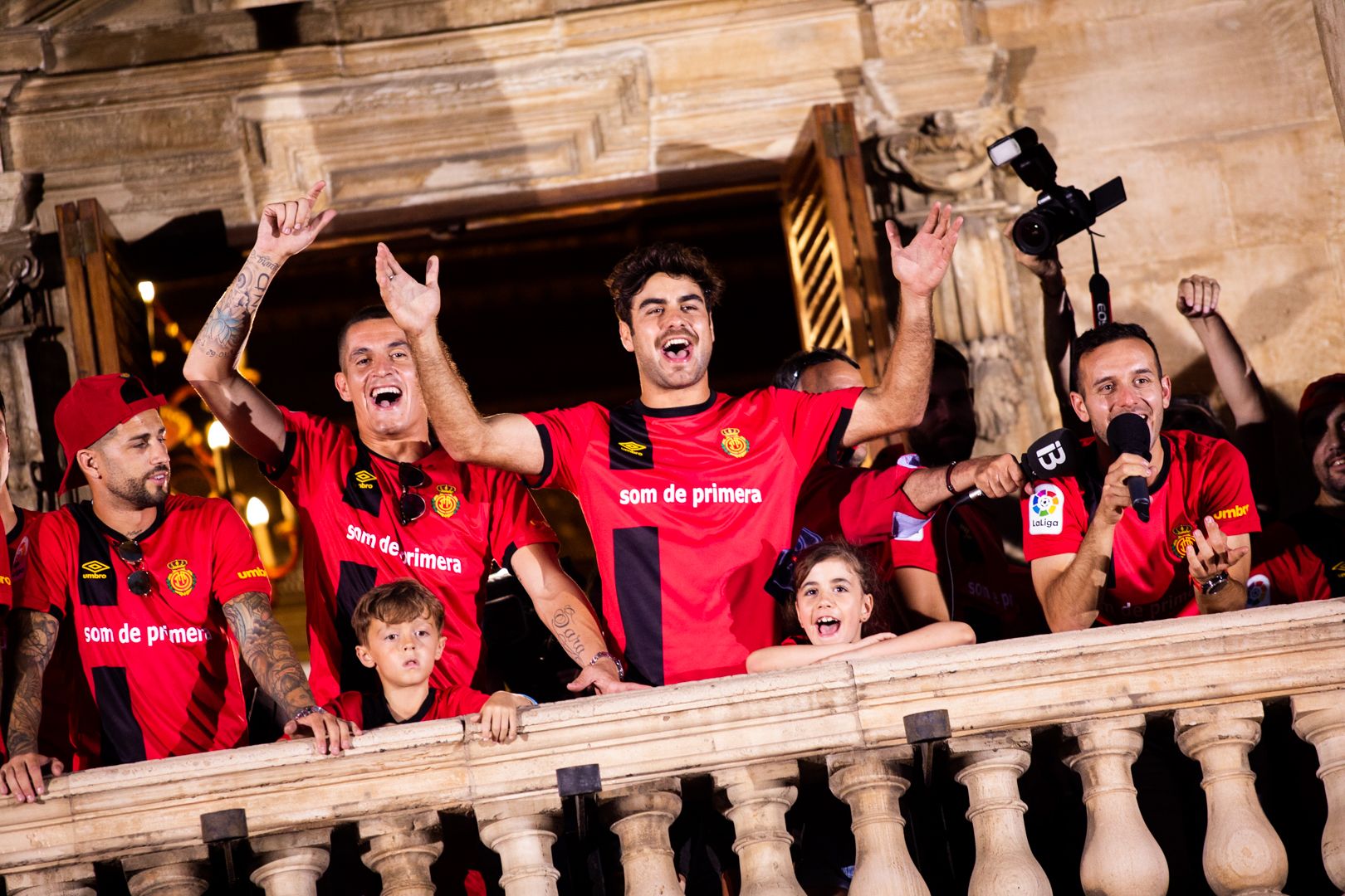 © Tomàs Moyà / Photographer
www.tomasmoyaphoto.com