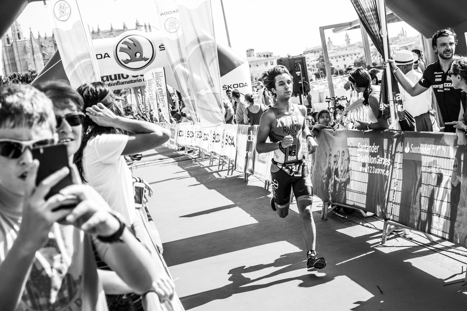 Tomasmoyaphoto_654710